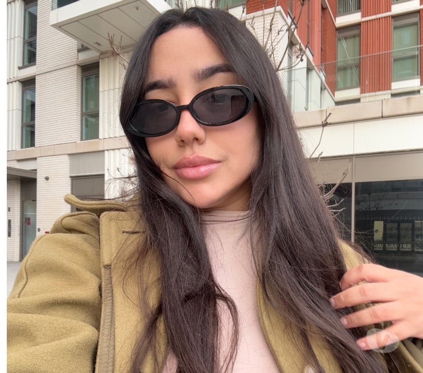 Escorts East London Canary Wharf - DLR Station - East London - Photos for Esther, New in the city