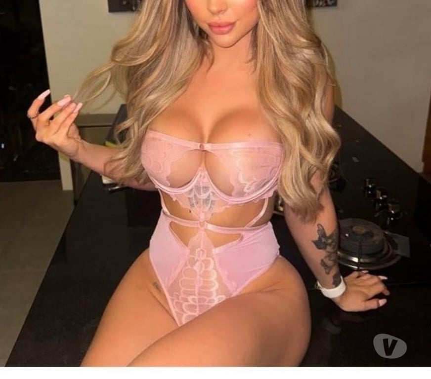 Escorts West Midlands Wolverhampton - Photos for THE ULTIMATE ROYAL PARTY COMPANION🍾 SEXY & REAL