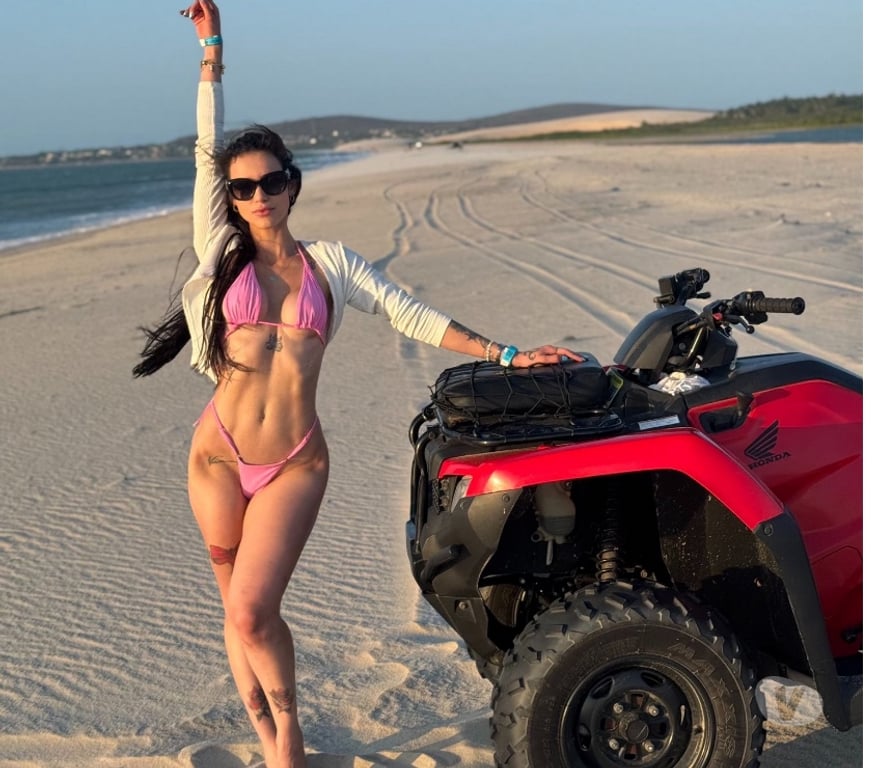 Escorts Norfolk Norwich - Photos for 🥂PARTY GIRL🎉 HOT GIRLFRIEND