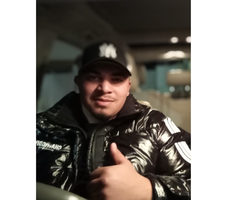  Gay massage South Yorkshire Barnsley - Photos for Now here available 😀 Contact me 🙏