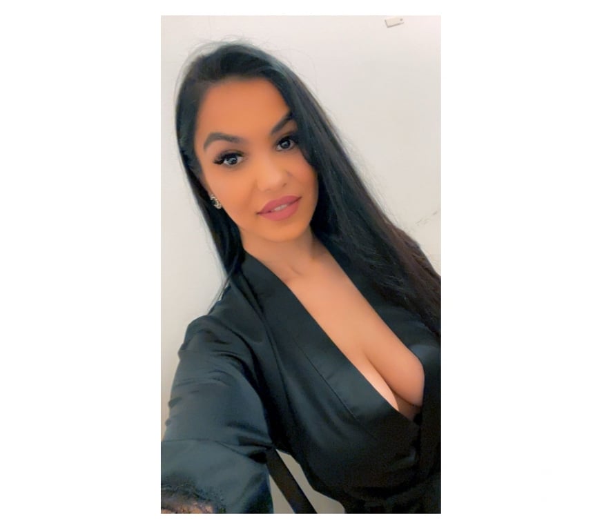 Escorts West Yorkshire Leeds - Photos for Relaxing massage by Emma 💯