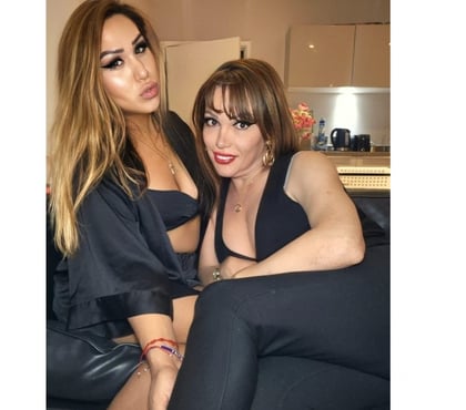 Transsexual Croydon Town Centre Croydon - Photos for VICTORIA AND SELENE TWO FRIENDS FOR MASSAGE
