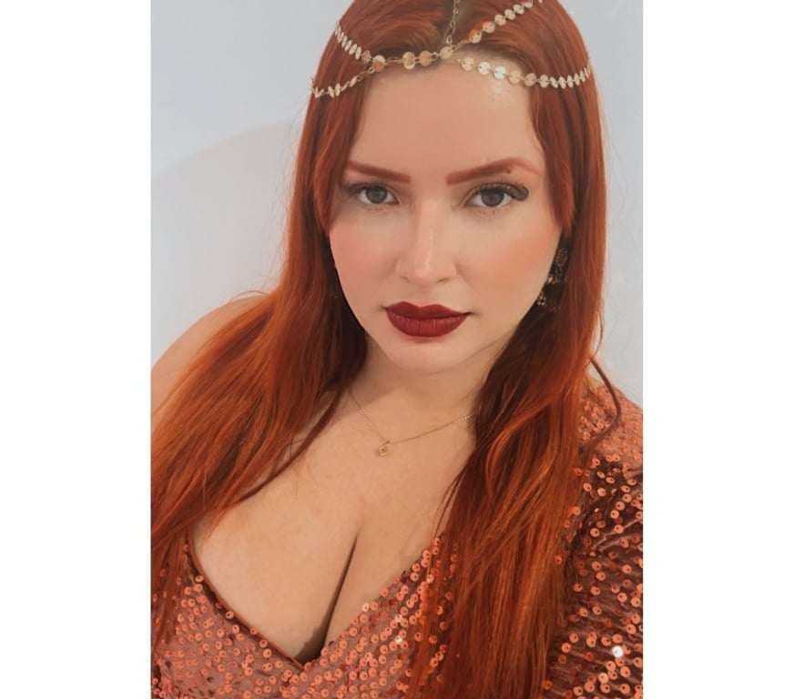 Escorts Central London Fitzrovia - Central London - Photos for Spanish girlfriend with big curves (contact via WhatsApp)