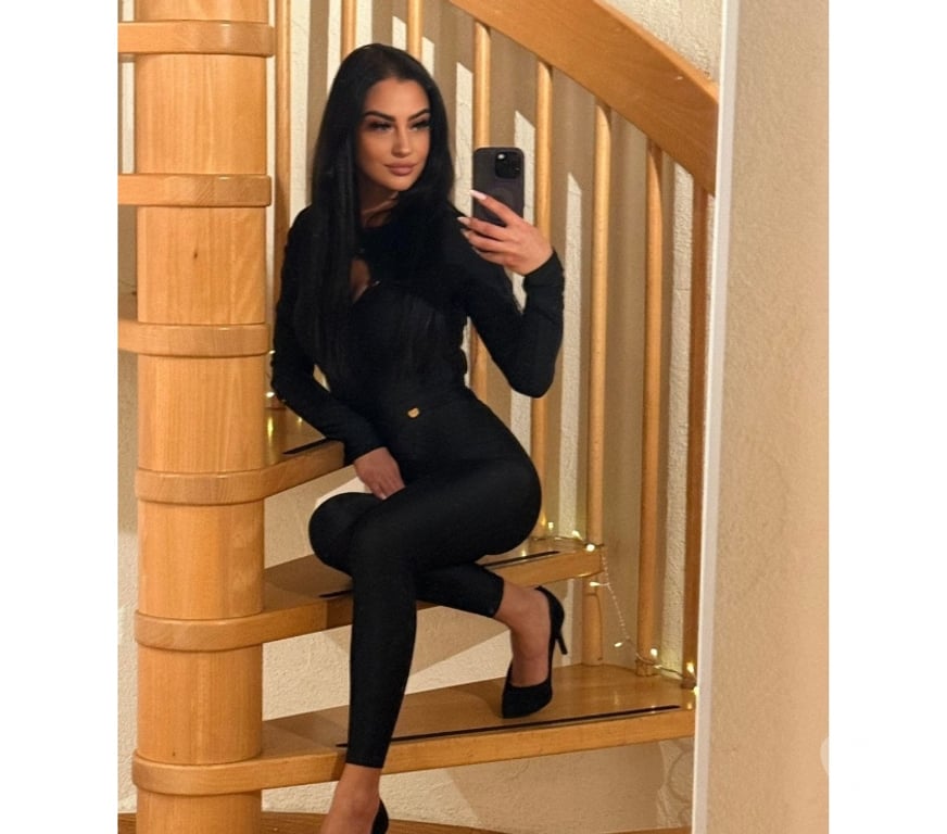 Escorts Ealing Southall - Ealing - Photos for Hot sexy Russian escort💕