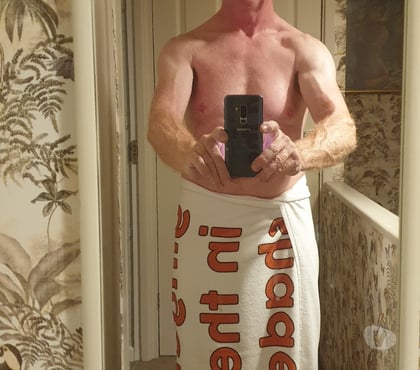 English Escorts Hampton Richmond upon Thames - Photos for male escort for females and couples Woking