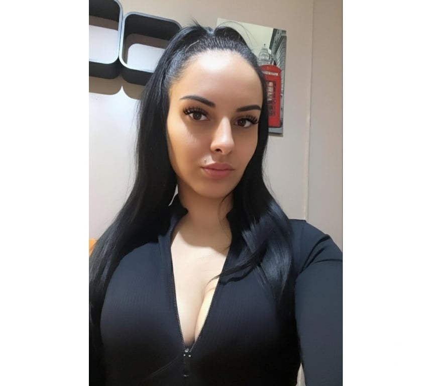 Escorts Staffordshire East Staffordshire - Photos for Hot Party Girl Laura Come And Have A Good Time💦