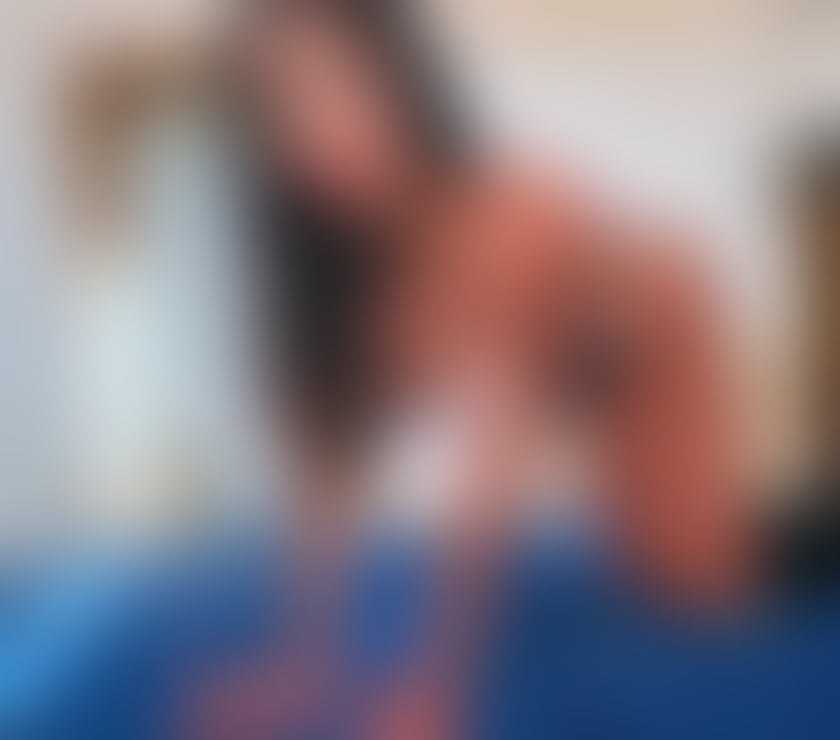 Elsa slim party girl best service no rush new o.w.o kissing