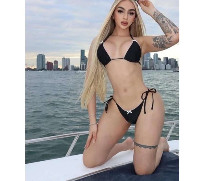 Escorts Greater Manchester Salford - Photos for Ts Yasmin Habibti