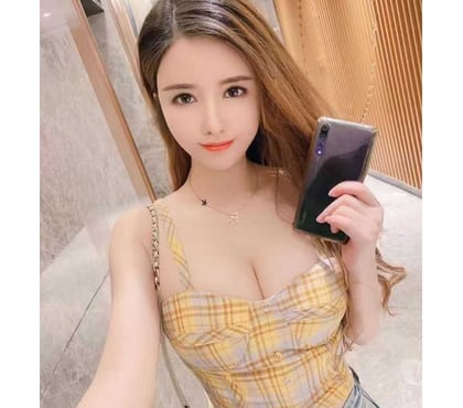 Escorts Watford Town Centre Watford - Photos for Beautiful young girl first time here for 2days