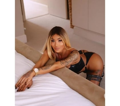 Transsexual Escorts Liverpool City Centre Liverpool - Photos for TS RAFAELLA WEST KENSINGTON 9.5 INCHES!!