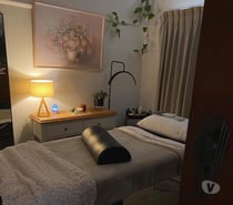 Massage By Handsome Masseur for LADIES ONLY!