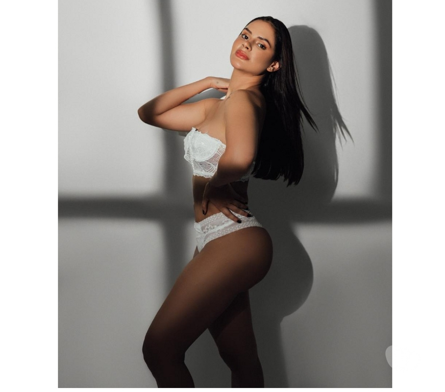 Escorts Hertfordshire Watford - Photos for VICTORIA🍑BRAZILIAN HOT🇧🇷TROPICAL BEAUTY IN -WATFORD