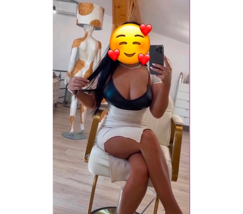 Escorts West Midlands Birmingham - Photos for Incall and Outcall party 🥳