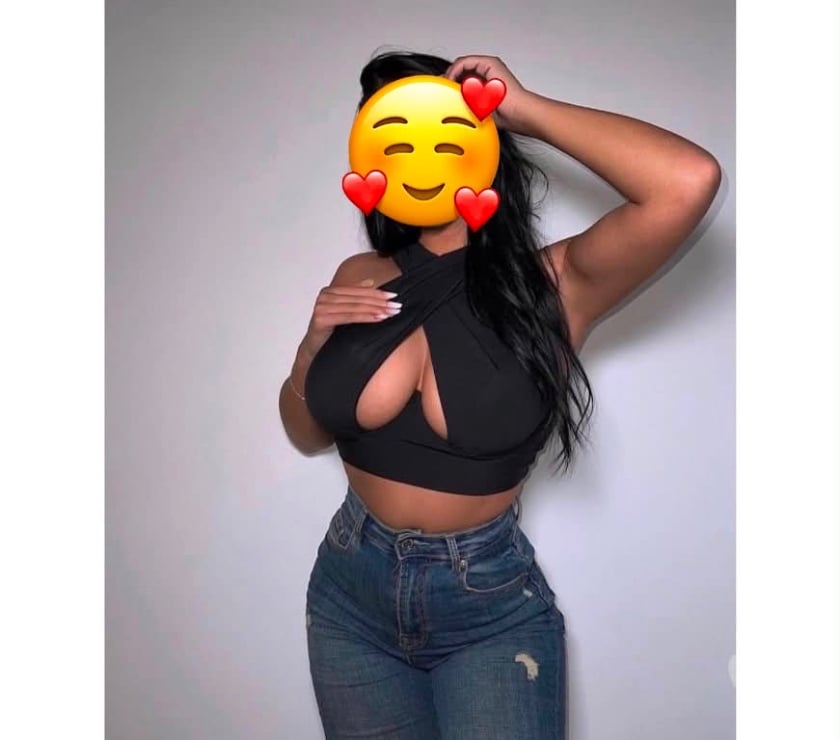 Escorts West Midlands Birmingham - Photos for Incall and Outcall party 🥳