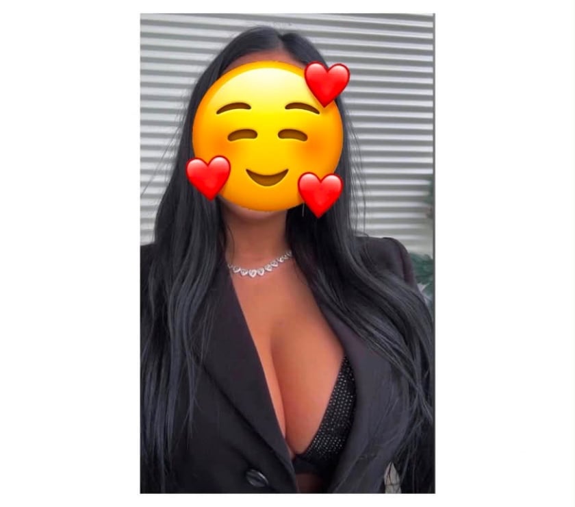 Escorts West Midlands Birmingham - Photos for Incall and Outcall party 🥳