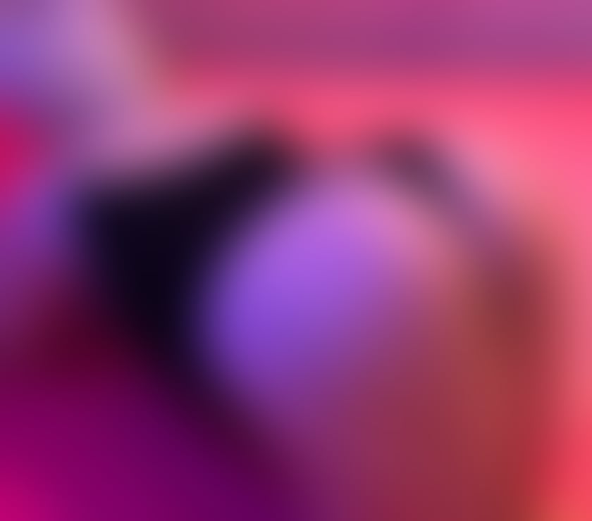 Sexy hot body blonde Latino patrycia 🔥 party 🥂