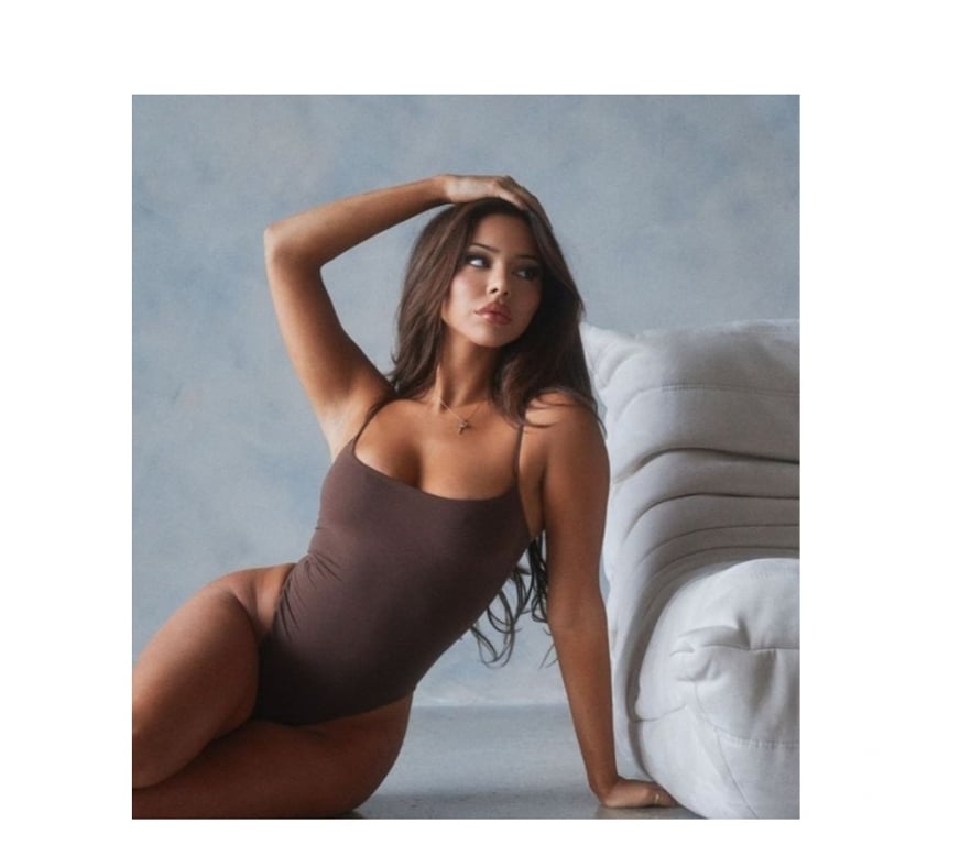 Escorts Brent North Wembley Station - Brent - Photos for 🫦🇧🇷 £50 Alice in Wonderland 🇧🇷🫦