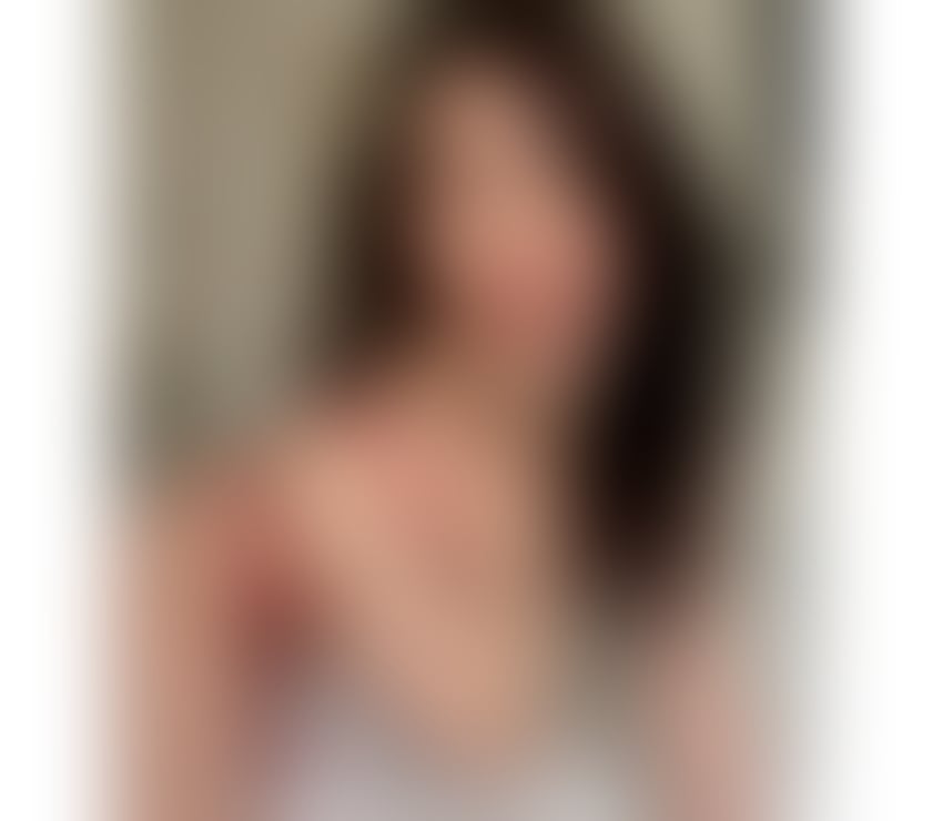 Escorts Surrey Elmbridge - Photos for ADORA MILF SKILLED TS ..mature & Indulge.