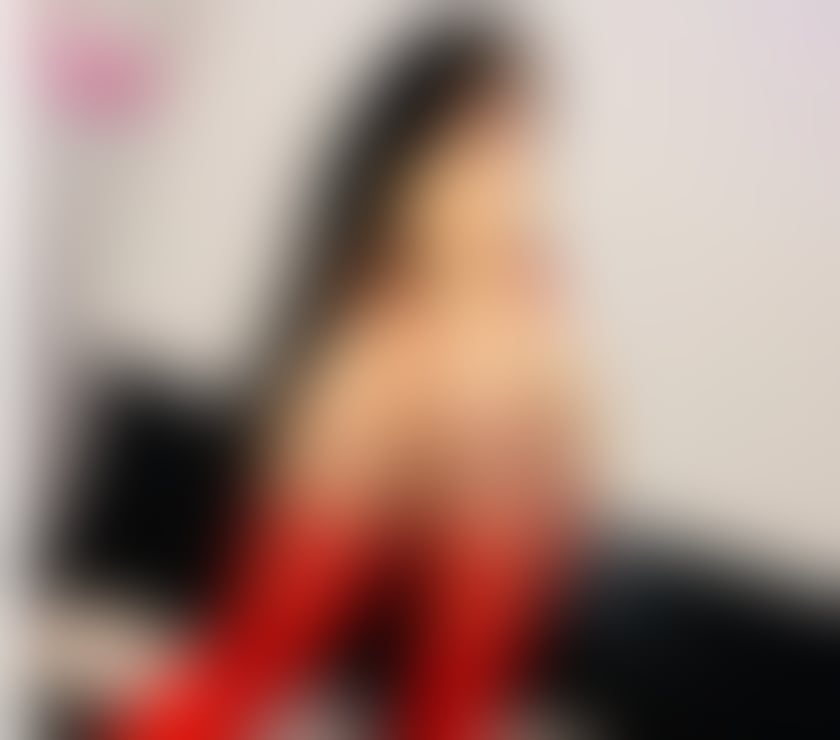 DOMINATRIX QEEN OF TOYS MILF DISCRET