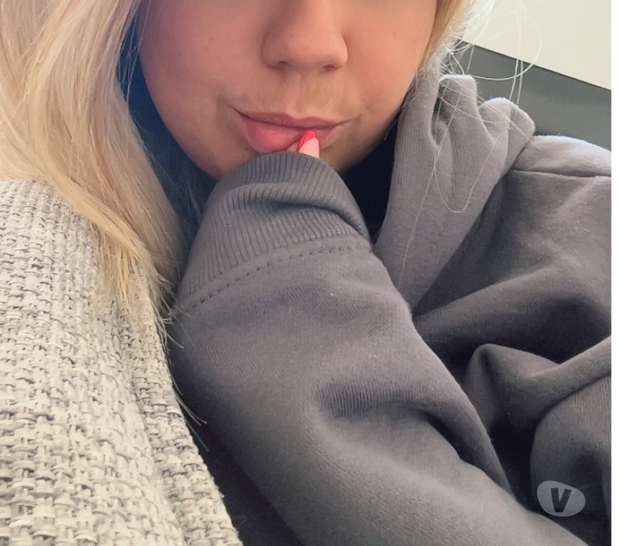 Adult Entertainment Gloucestershire Cotswold - Photos for Your Newest Addiction! you want my used items.. ;)