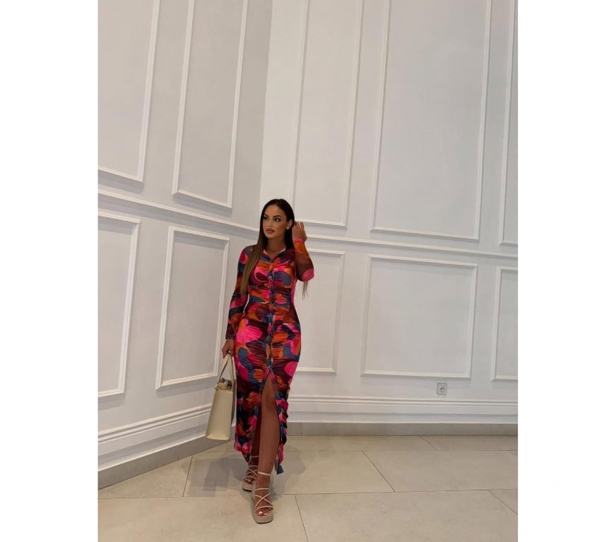 Escorts West Yorkshire Kirklees - Photos for Sarah new party girl , discreet lady