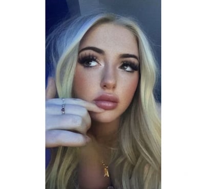 Escorts and Massages Sheffield City Centre Sheffield - Photos for Incall + Outcall. Deals only if you text on whatsapp🩷