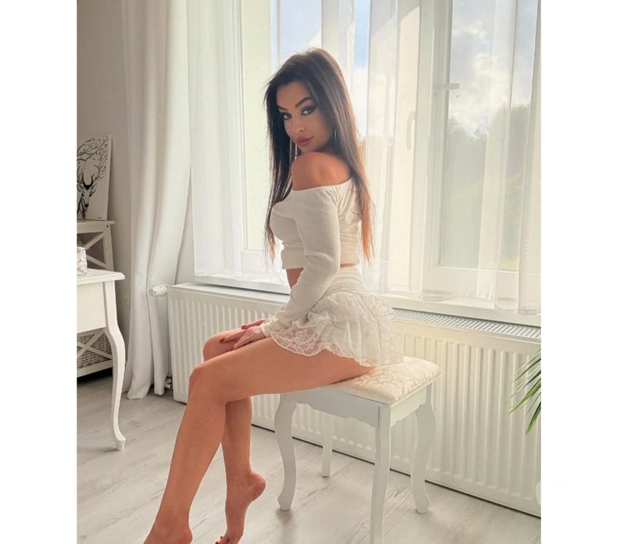 Escorts West Yorkshire Kirklees - Photos for New sweet LoRy no fake 100%the best service in the town