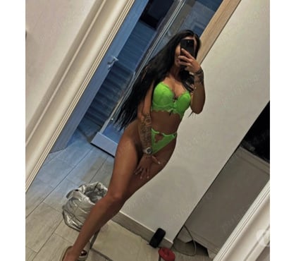  Escorts High Wycombe Buckinghamshire - Photos for 😘Incall 😍outcall new In Town🥵