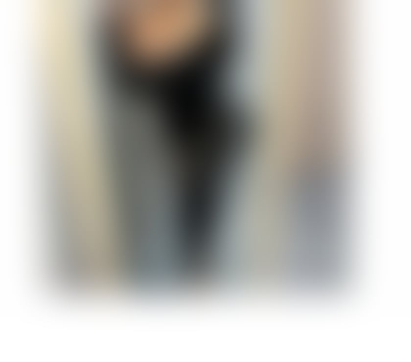 Im Sara party gril only few days here call any time