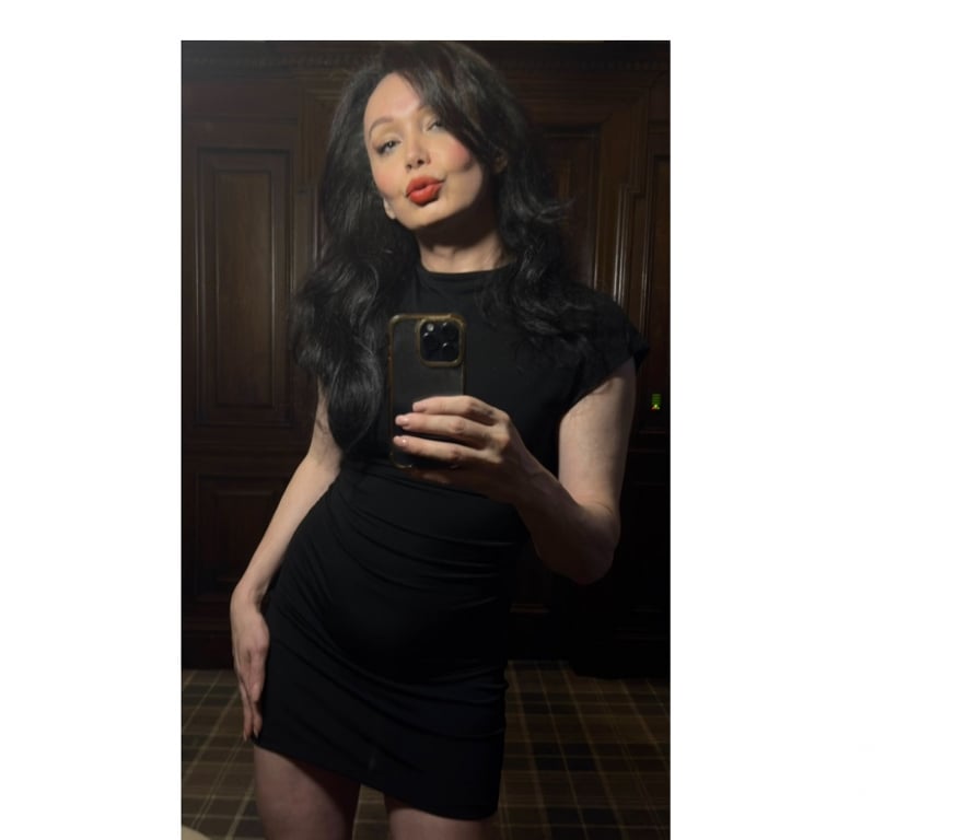 Trans Escorts South West London Kingston upon Thames - Photos for 🟩🟦SLIM CLASSY & INDULGE MILF TS .ADORA