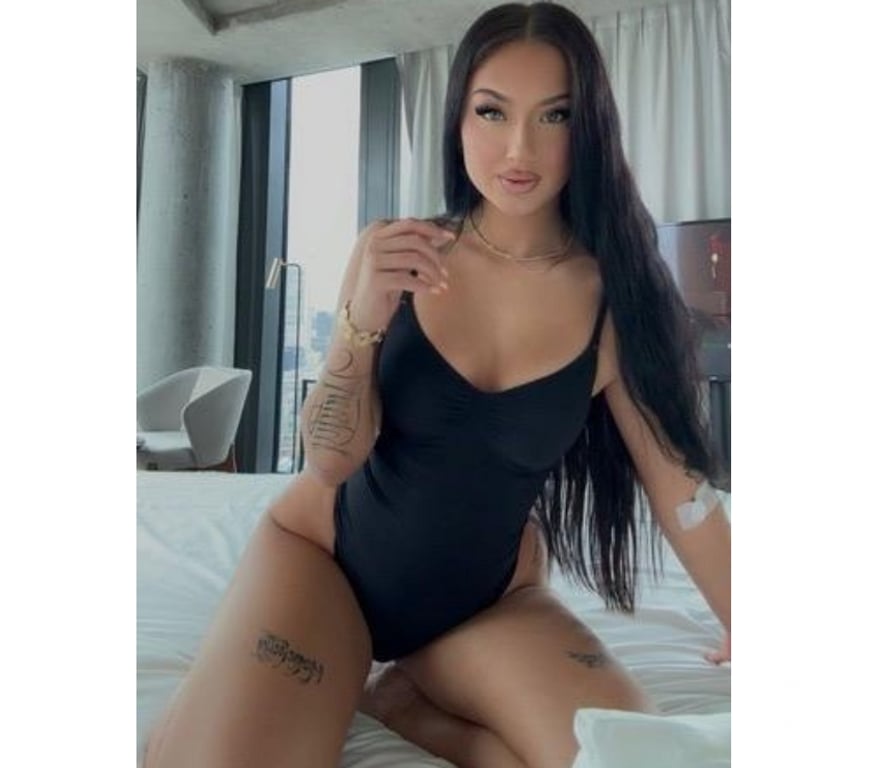 Escorts Surrey Surrey Heath - Photos for Caroline New Luxury Escort