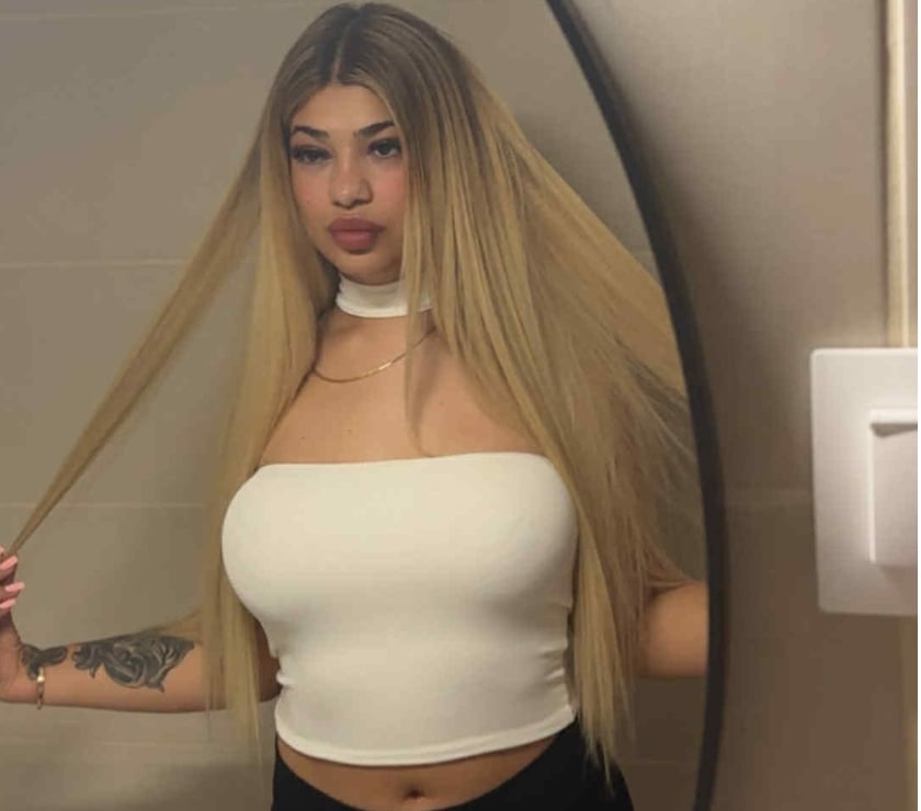 Sexy Victoria doll 💦💦