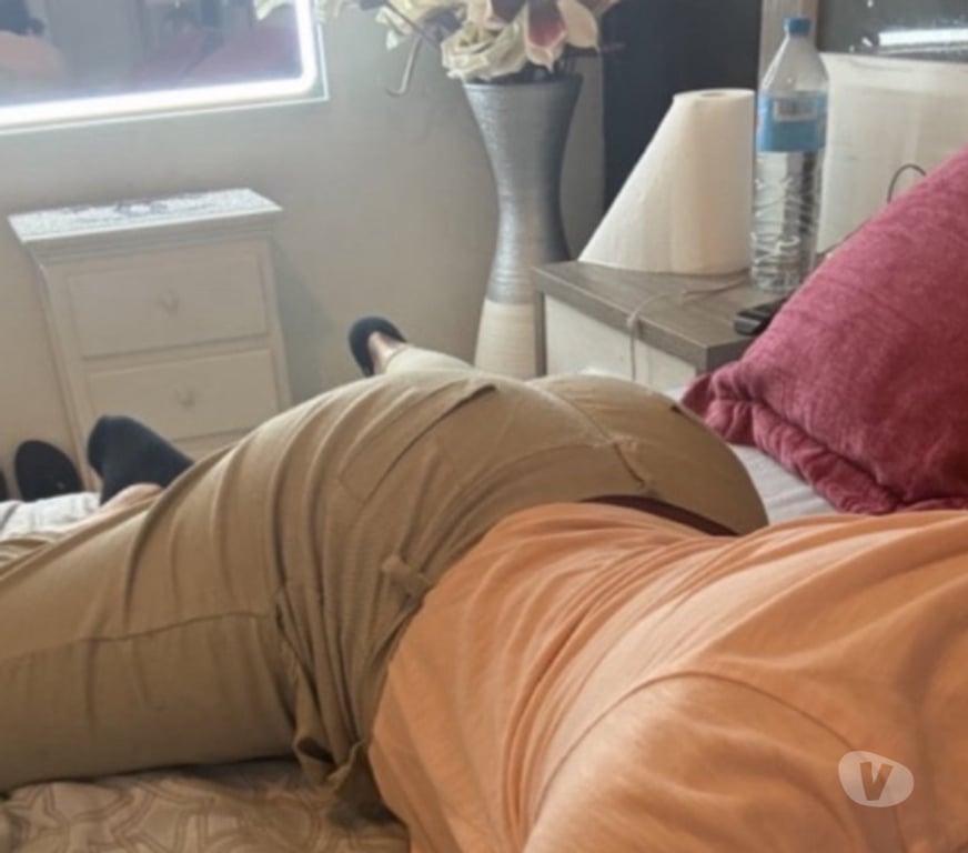  Gay massage North London Enfield - Photos for BIG BUM. COLOMBIAN