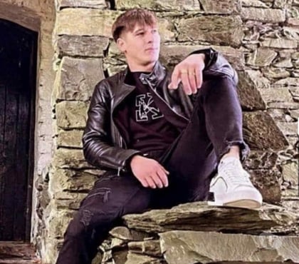 Photos for Free man who wants to share new experiences with sexy women