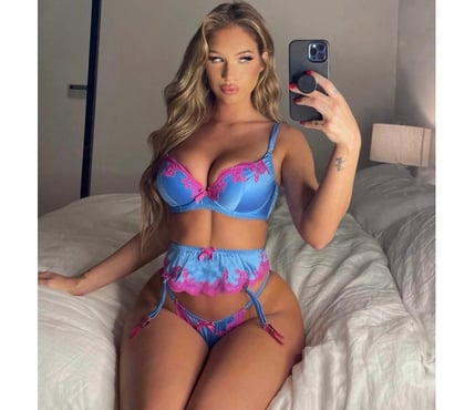 Escorts Reading Town Centre Reading - Photos for 💦🍑🤩 OUTCALL ONLY 💦🍑🤩