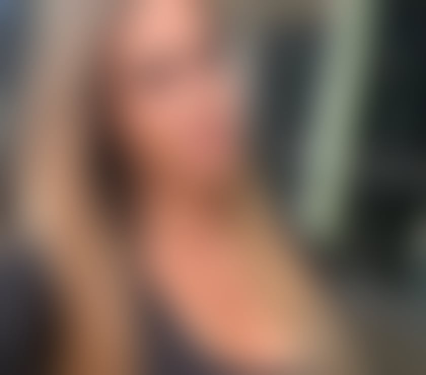 English girl New in area 😍