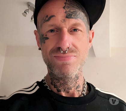 Gay Escorts Exeter City Centre Exeter - Photos for Experienced. Discreet. Unrushed.