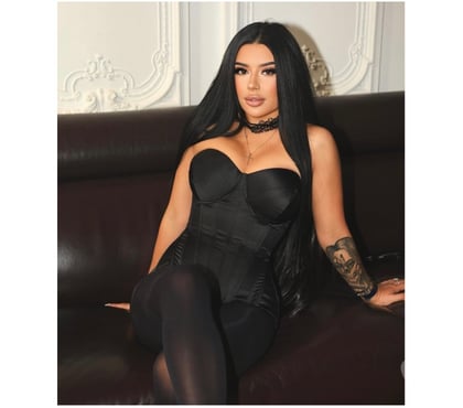 Photos for 🥰I’m your sexy brunette in your town🔥😍