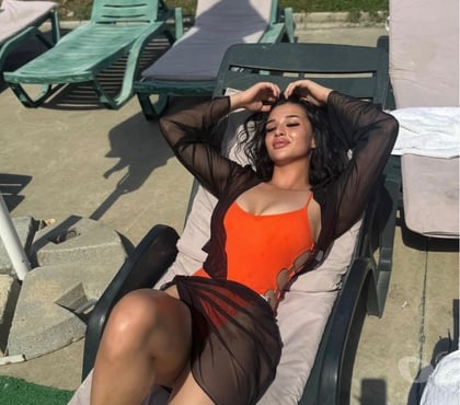 Photos for 🥰I’m your sexy brunette in your town🔥😍