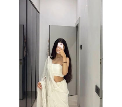 Indian Escorts Luton Town Centre Luton - Photos for Meet Your Indian Girl for Best time