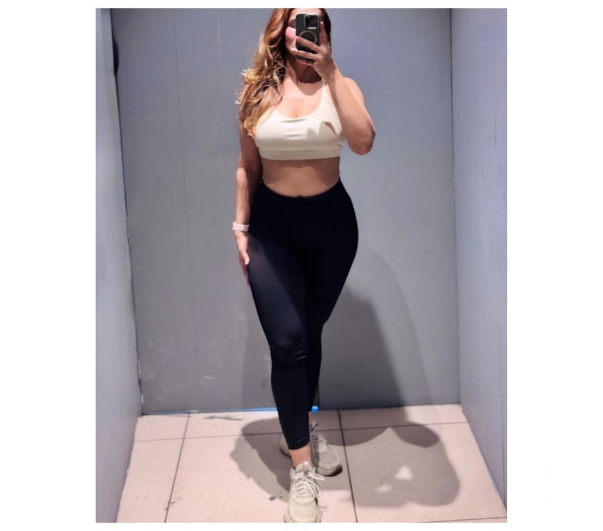 Escorts West London Hounslow - Photos for Party 🥳🥳 girl😌😌 available now 24*7