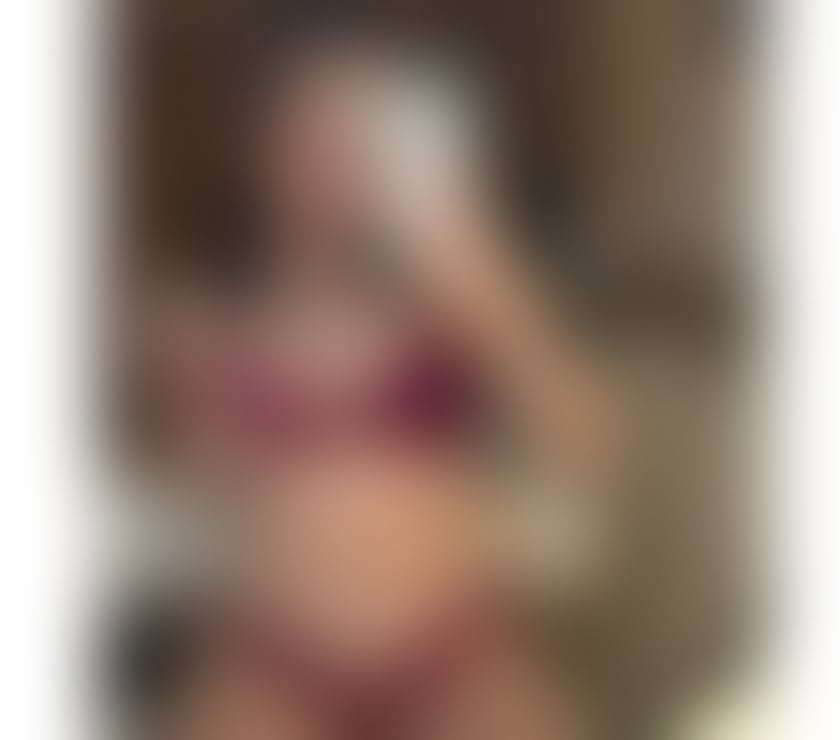 Photos for 🇧🇷 Khloe accepted video call for confirmation