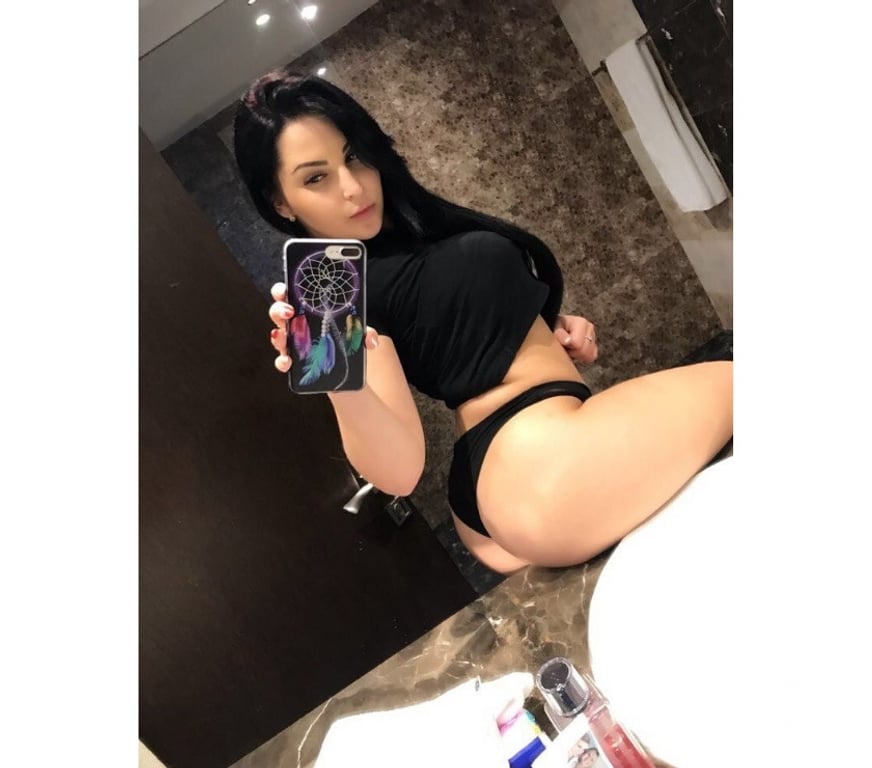 Escorts County Durham Darlington - Photos for ELEGANT GIRL FRIENDLY & CHARMING COMPANION