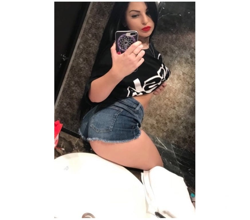 Escorts County Durham Darlington - Photos for ELEGANT GIRL FRIENDLY & CHARMING COMPANION