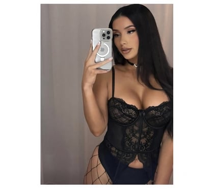 Photos for 🔥NEW PERFECT GIRL !!! 🔞 WITH SEXY CURVES👅