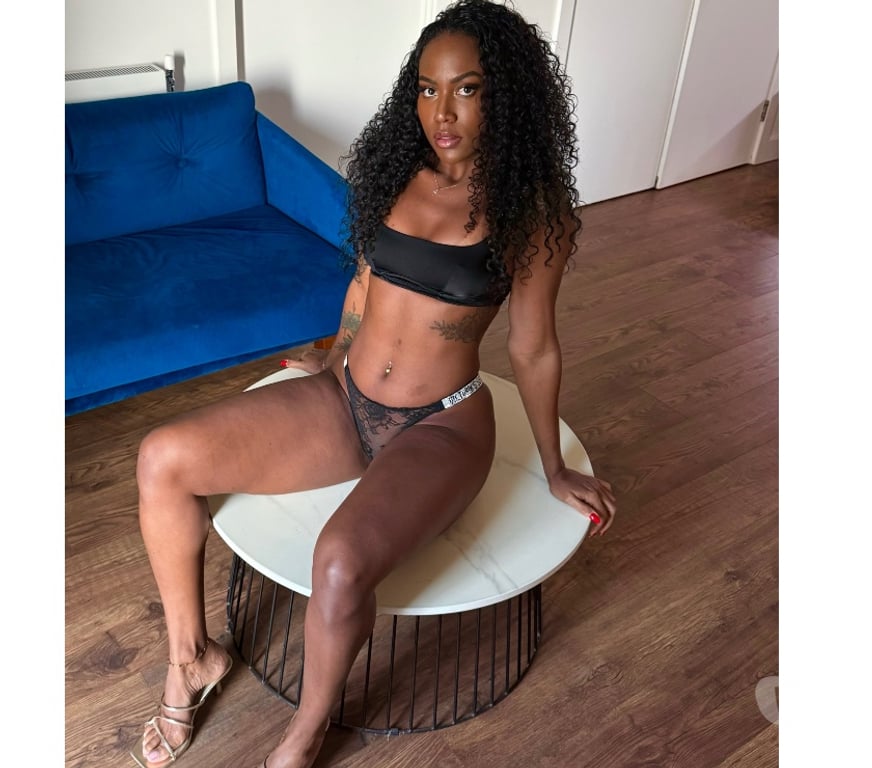 Escorts Peterborough Peterborough City Centre - Peterborough - Photos for Olívia Caramel 🇧🇷