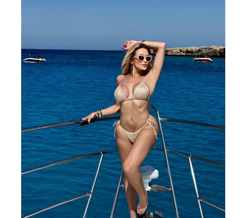 Escorts Hertfordshire Watford - Photos for New sexy Brasilian Ts Yasmin de Castro in town!