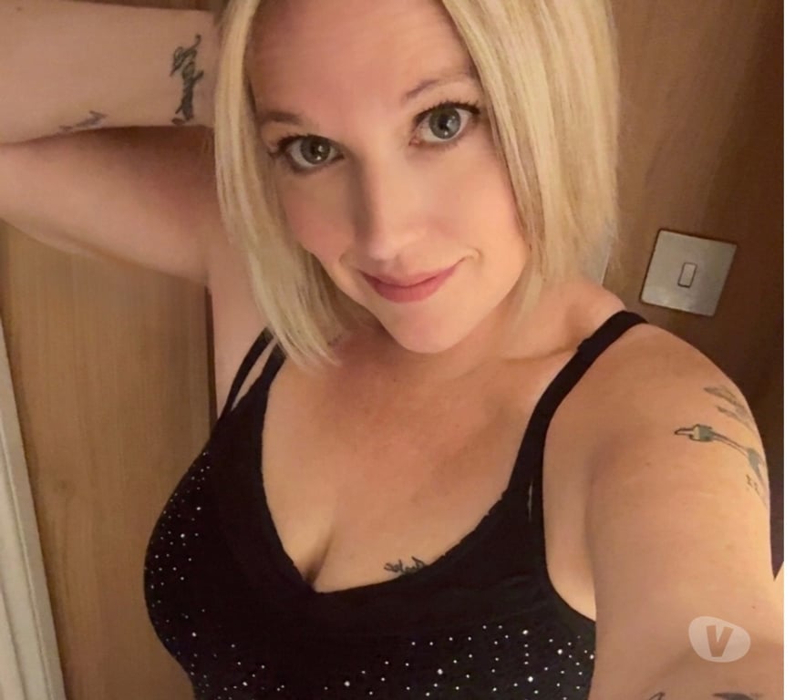 Escorts Wiltshire Swindon - Photos for Miss Jessi Jay - English service provider.