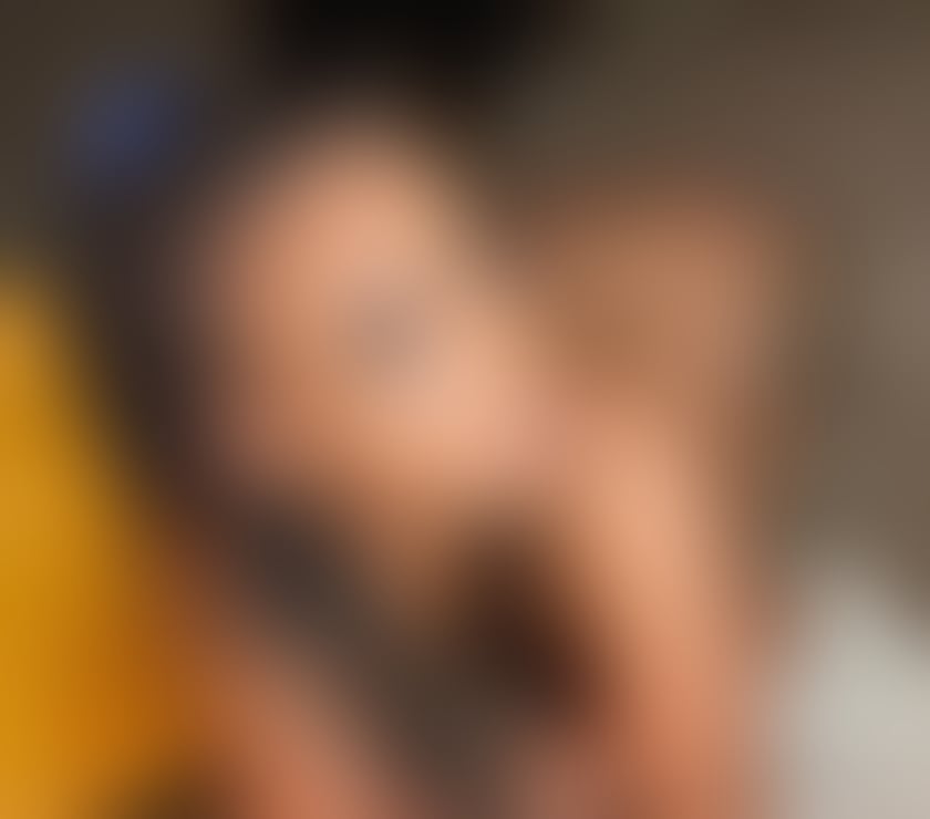 ROSSLYN SEXY BOMBSHELL 😳💋