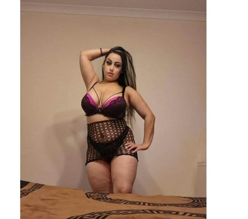 Escorts South East London Croydon - Photos for Now croydon 🌟 Full party girls best experience 🥂